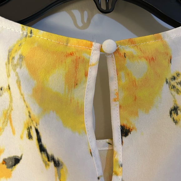 Alex Marie Yellow Floral top Size S Small - Picture 3 of 4